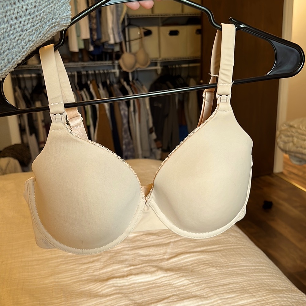 Motherhood Maternity Bra